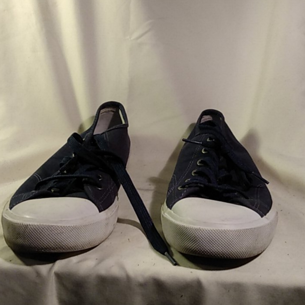 men's sneakers